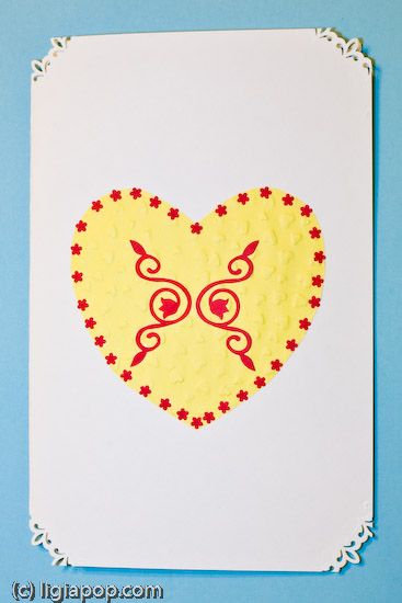 Card 33: Yellow heart on white background